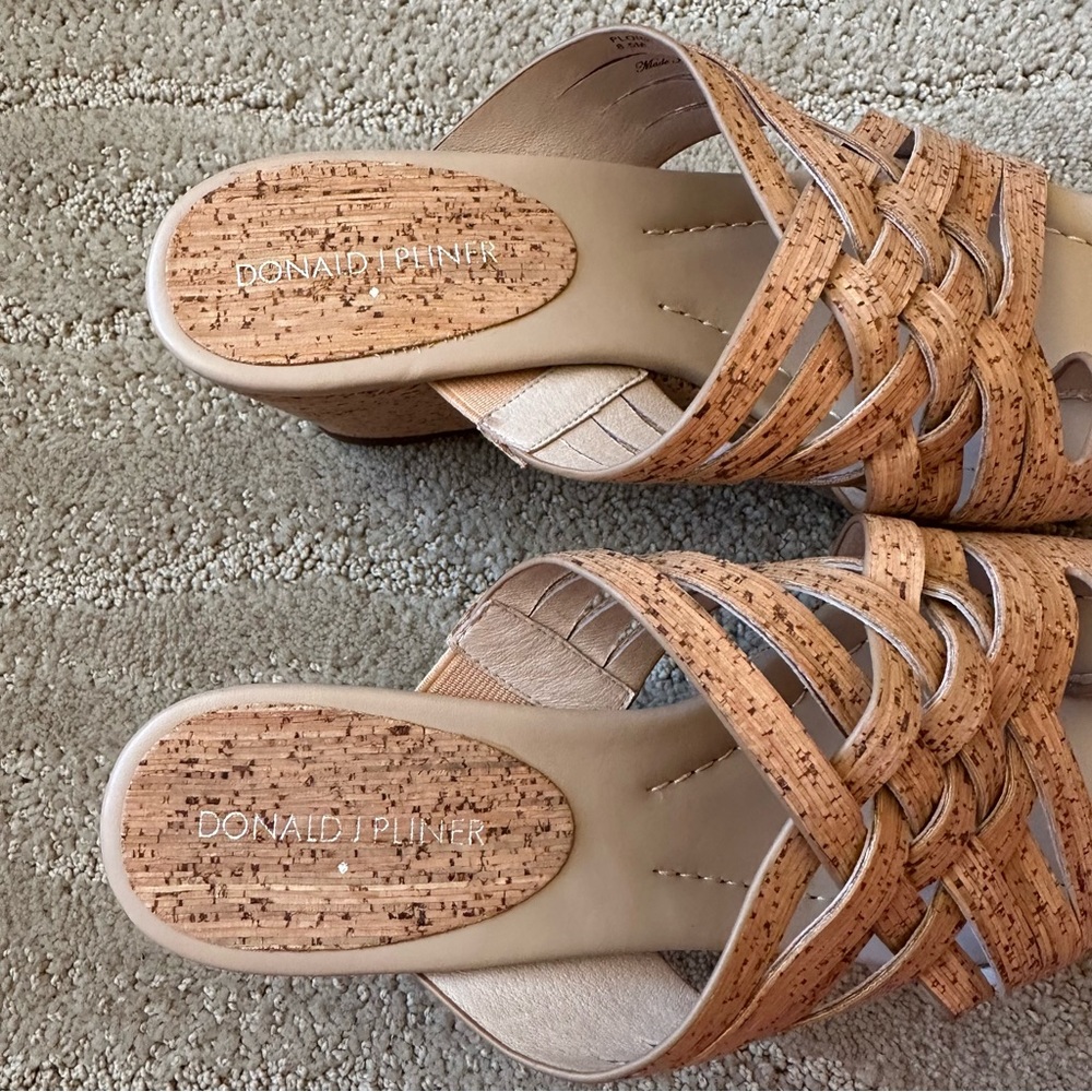 Donald J Pliner Flore Woven Strappy Platform Wedge Cork Slip On Sandals Tan 8.5 - Picture 8 of 16